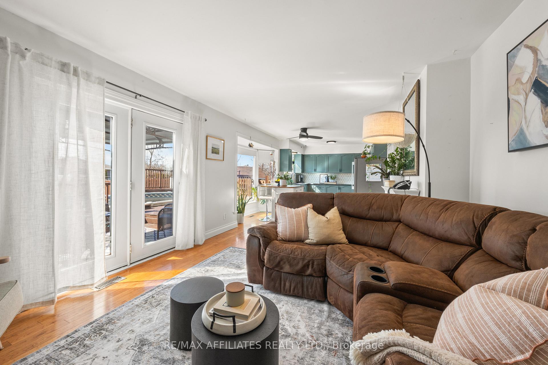 Photo 23 of 246 Allan Street, Smiths Falls — HOMEH