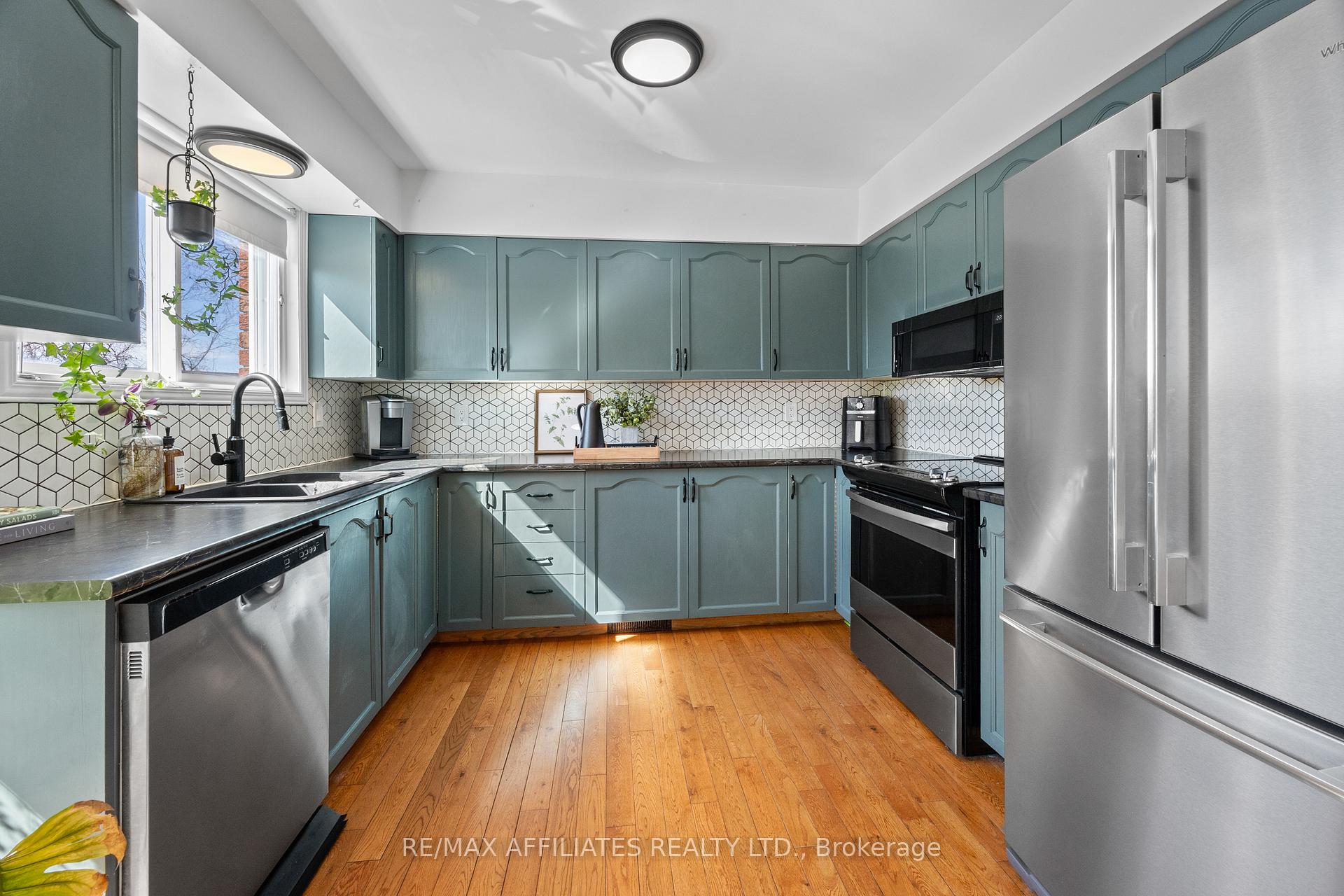 Photo 25 of 246 Allan Street, Smiths Falls — HOMEH