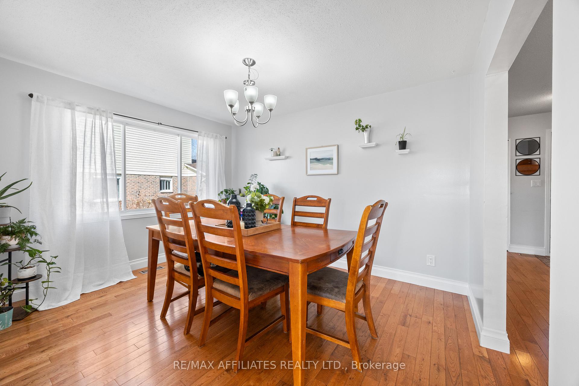 Photo 27 of 246 Allan Street, Smiths Falls — HOMEH