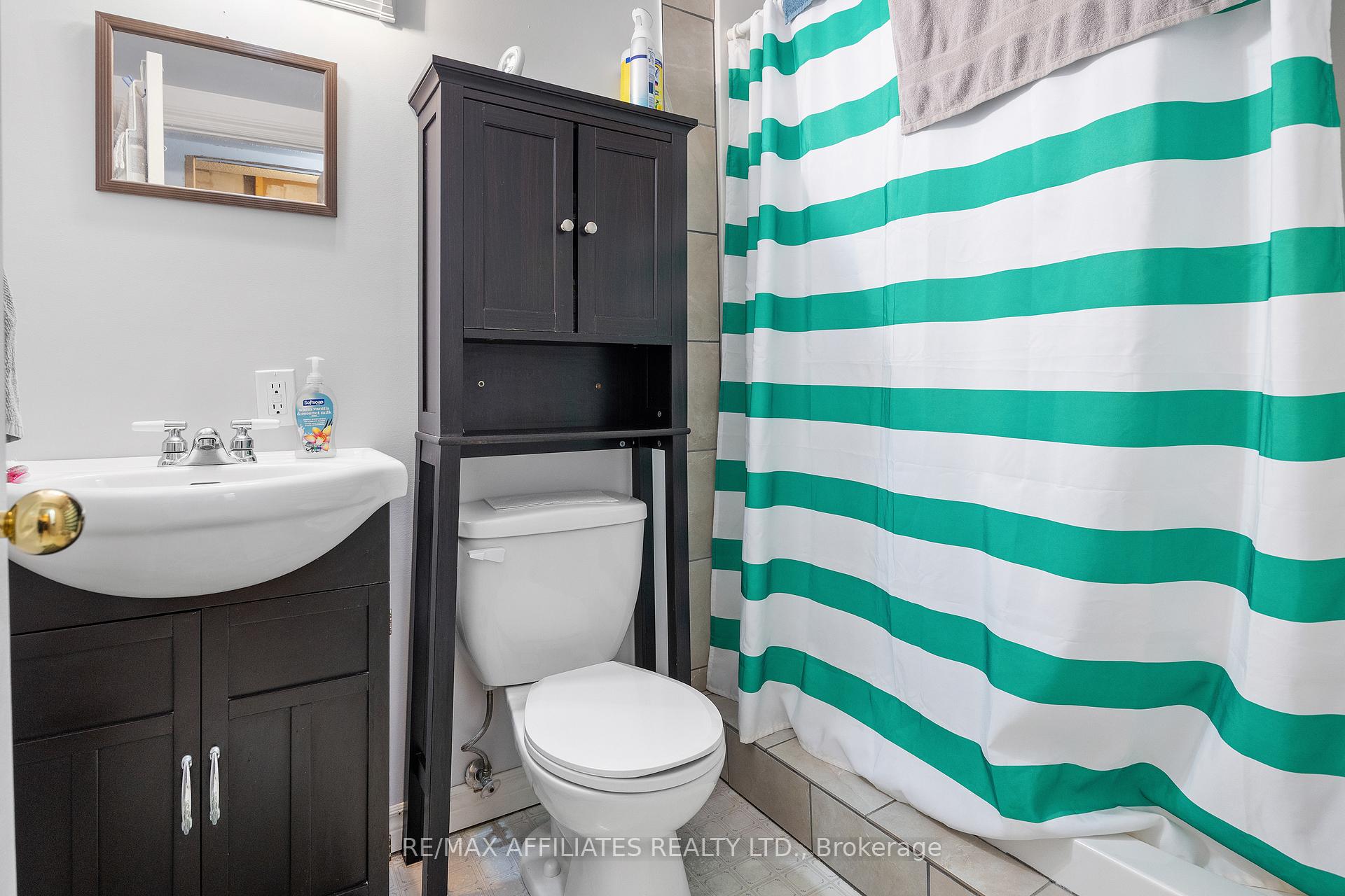 Photo 38 of 246 Allan Street, Smiths Falls — HOMEH