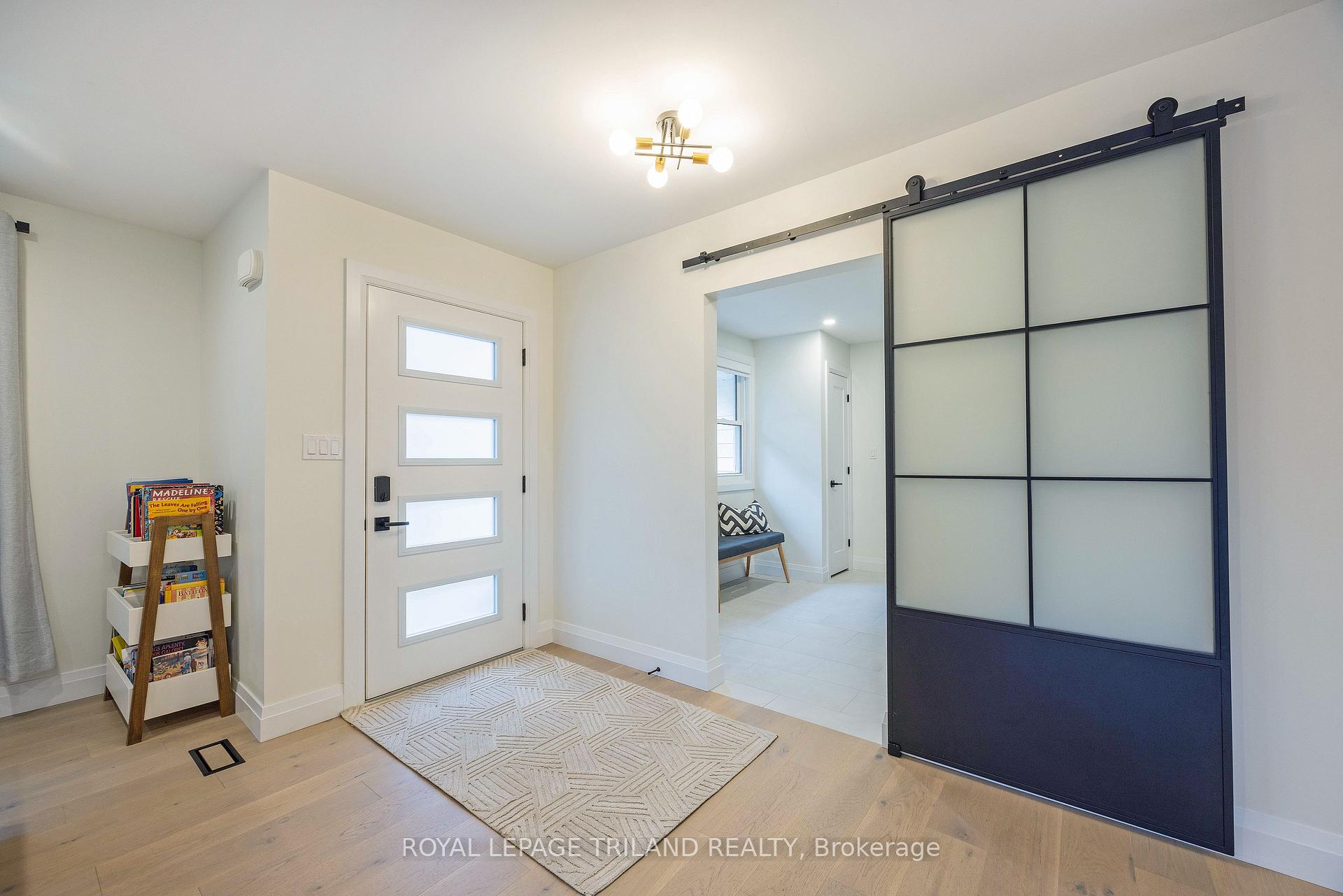 Photo 3 of 10117 Lynhurst Park Drive, Southwold, Southwold Town — HOMEH