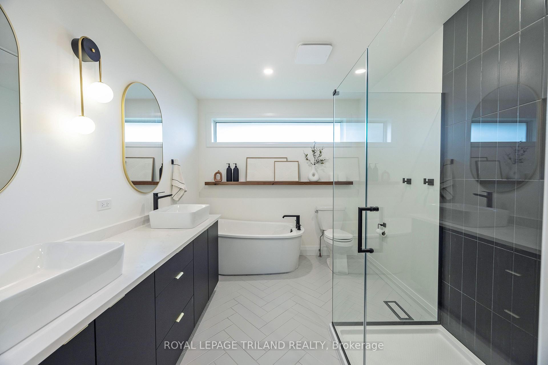 Photo 24 of 10117 Lynhurst Park Drive, Southwold, Southwold Town — HOMEH