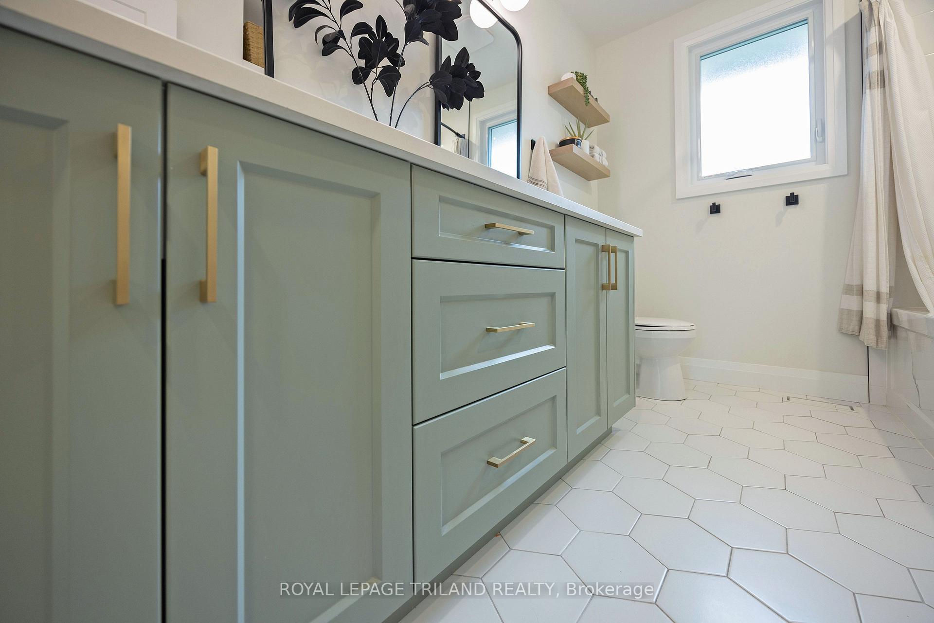 Photo 32 of 10117 Lynhurst Park Drive, Southwold, Southwold Town — HOMEH