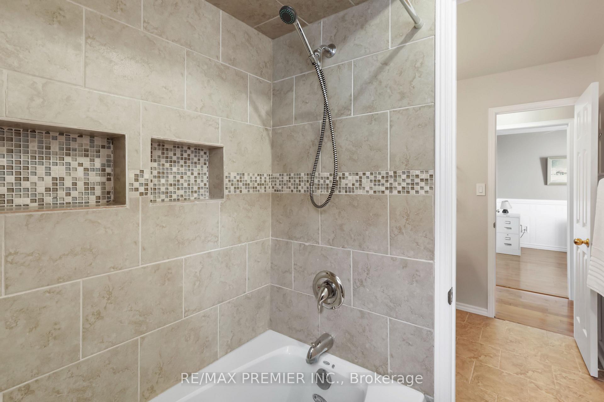 Photo 22 of 44 Brandon Road, Scugog, Port Perry — HOMEH