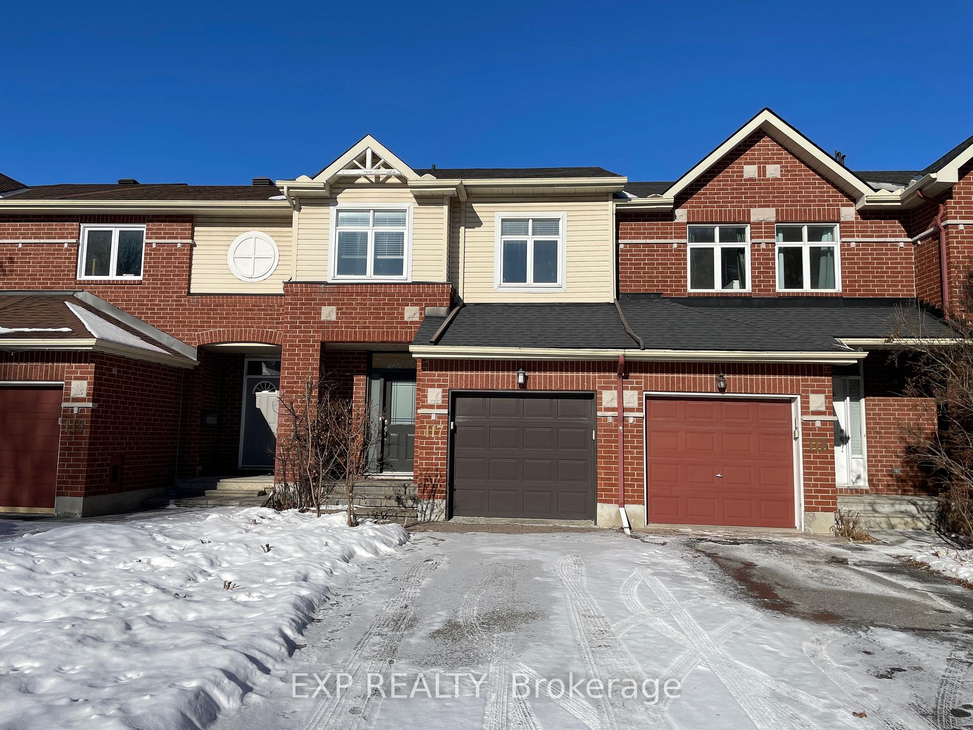 Front of 117 Thornbury Crescent