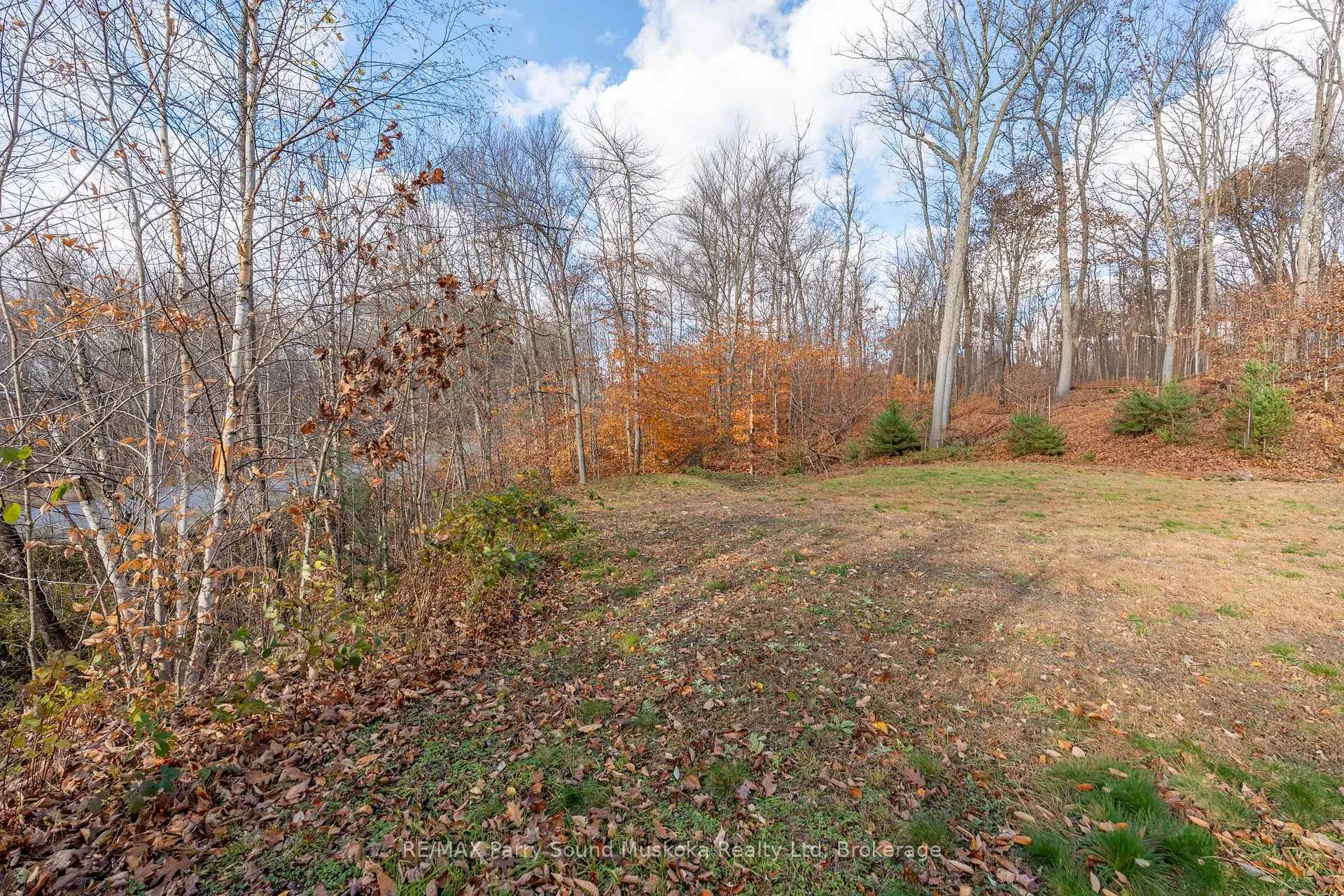 Photo 10 of Bartlett Drive, Seguin — HOMEH