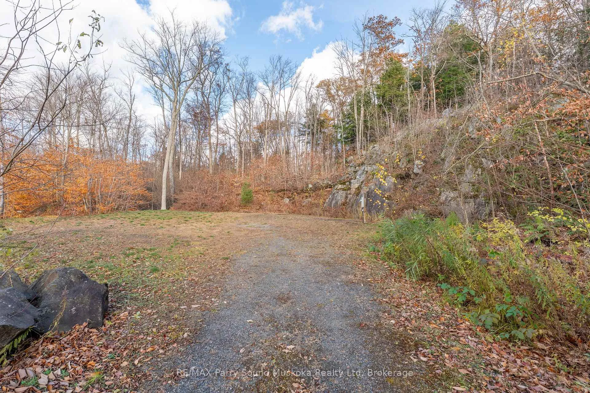 Photo 15 of Bartlett Drive, Seguin — HOMEH