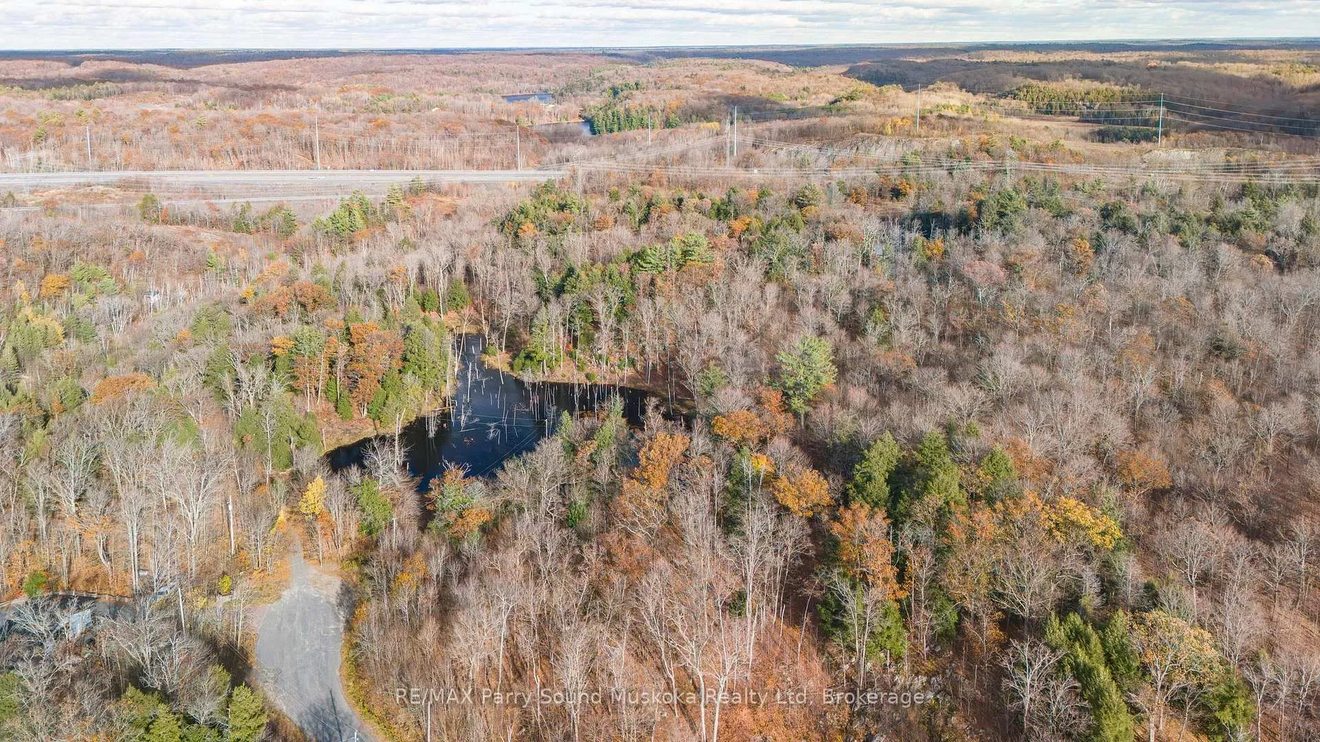 Photo 25 of Bartlett Drive, Seguin — HOMEH