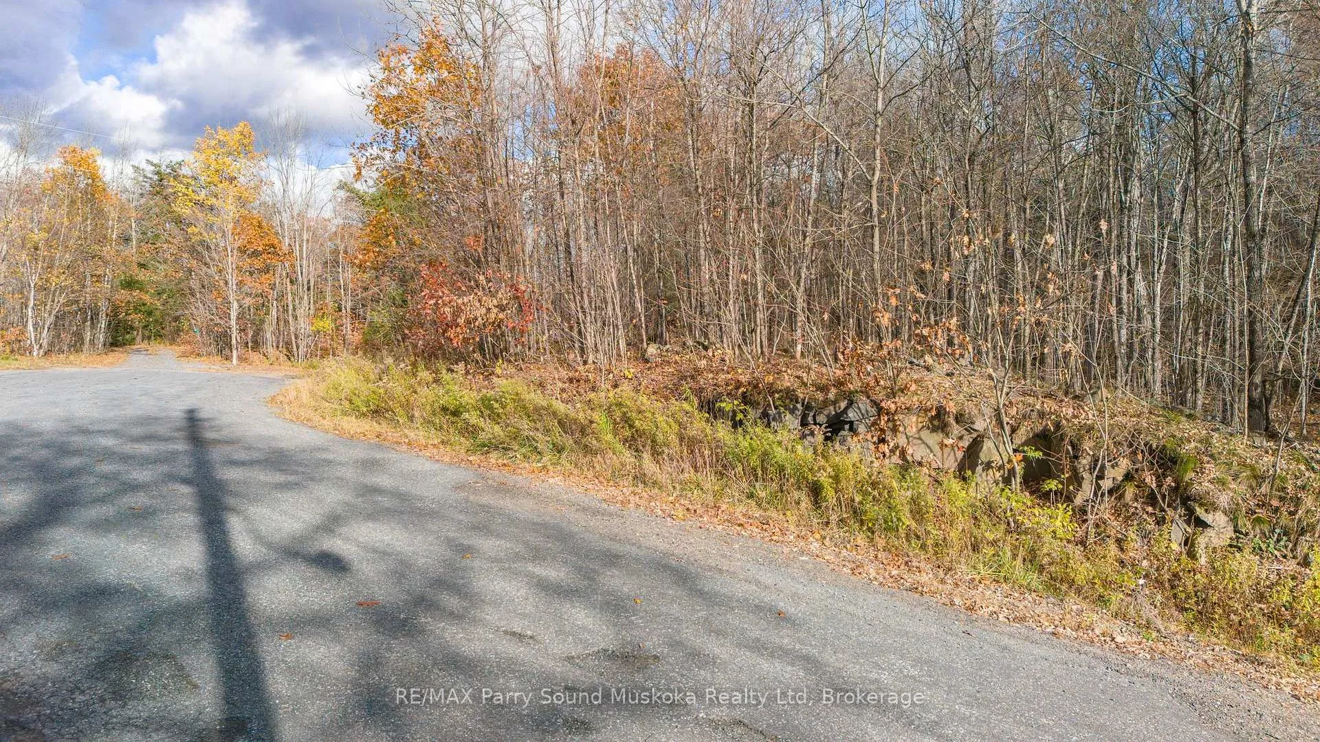 Photo 33 of Bartlett Drive, Seguin — HOMEH