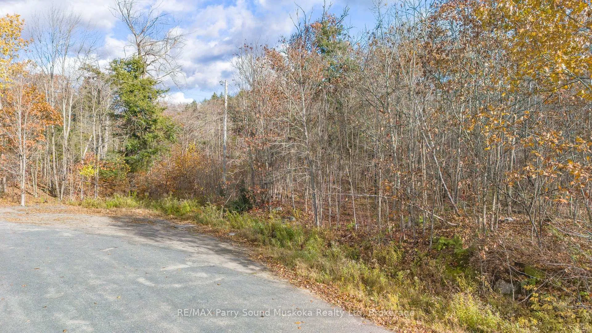 Photo 35 of Bartlett Drive, Seguin — HOMEH