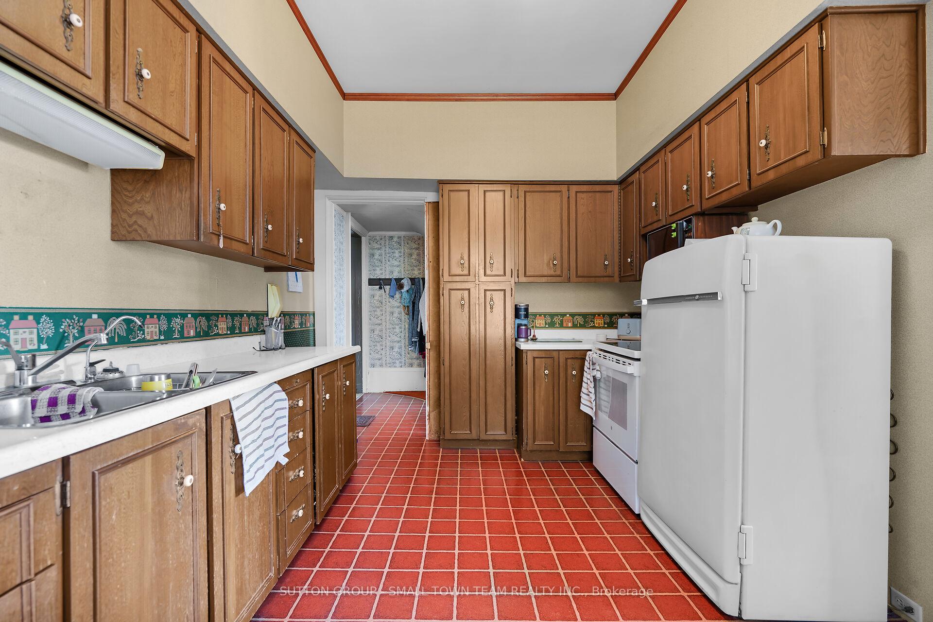 Photo 13 of 40362 Thames Road, South Huron, Usborne — HOMEH