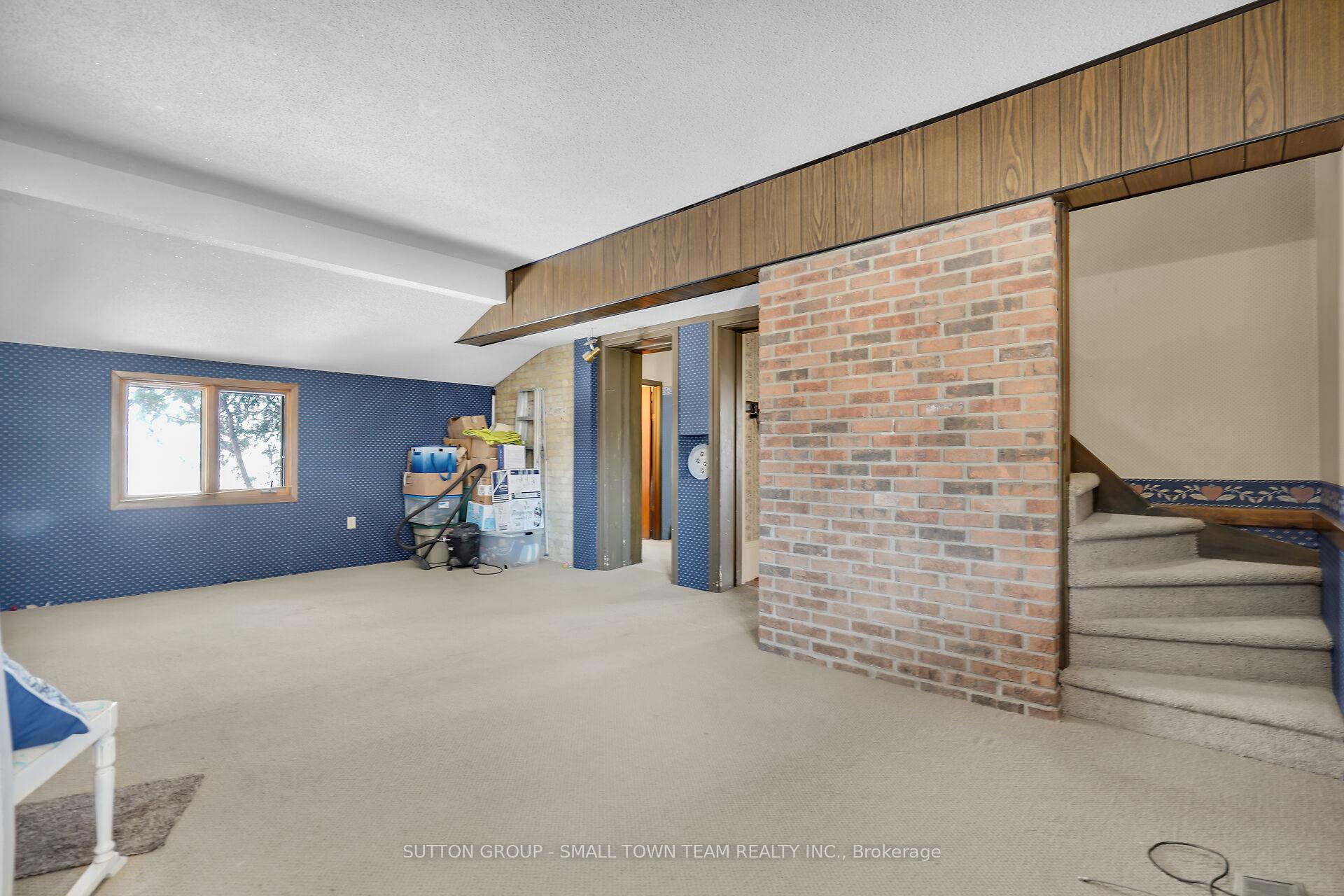 Photo 17 of 40362 Thames Road, South Huron, Usborne — HOMEH