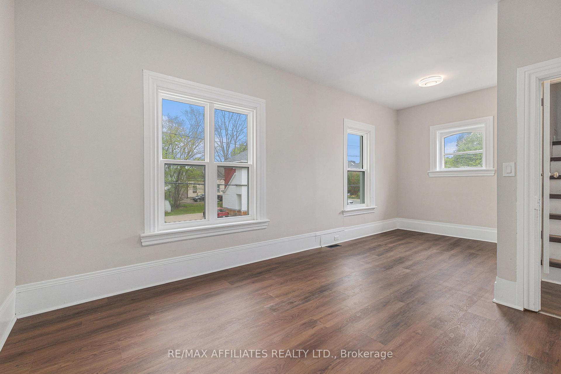 Photo 16 of 2 Maitland Street, Smiths Falls — HOMEH