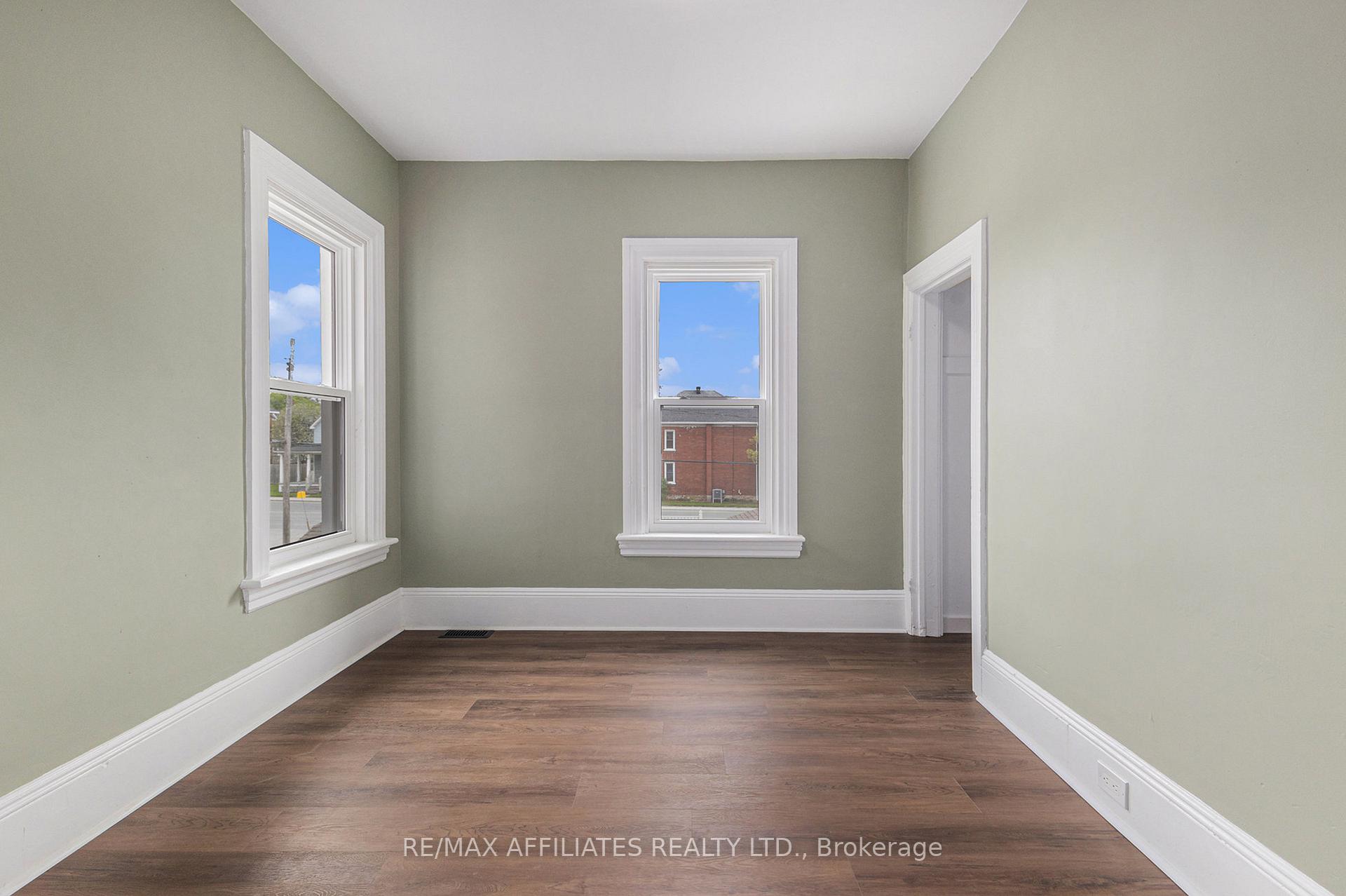 Photo 20 of 2 Maitland Street, Smiths Falls — HOMEH