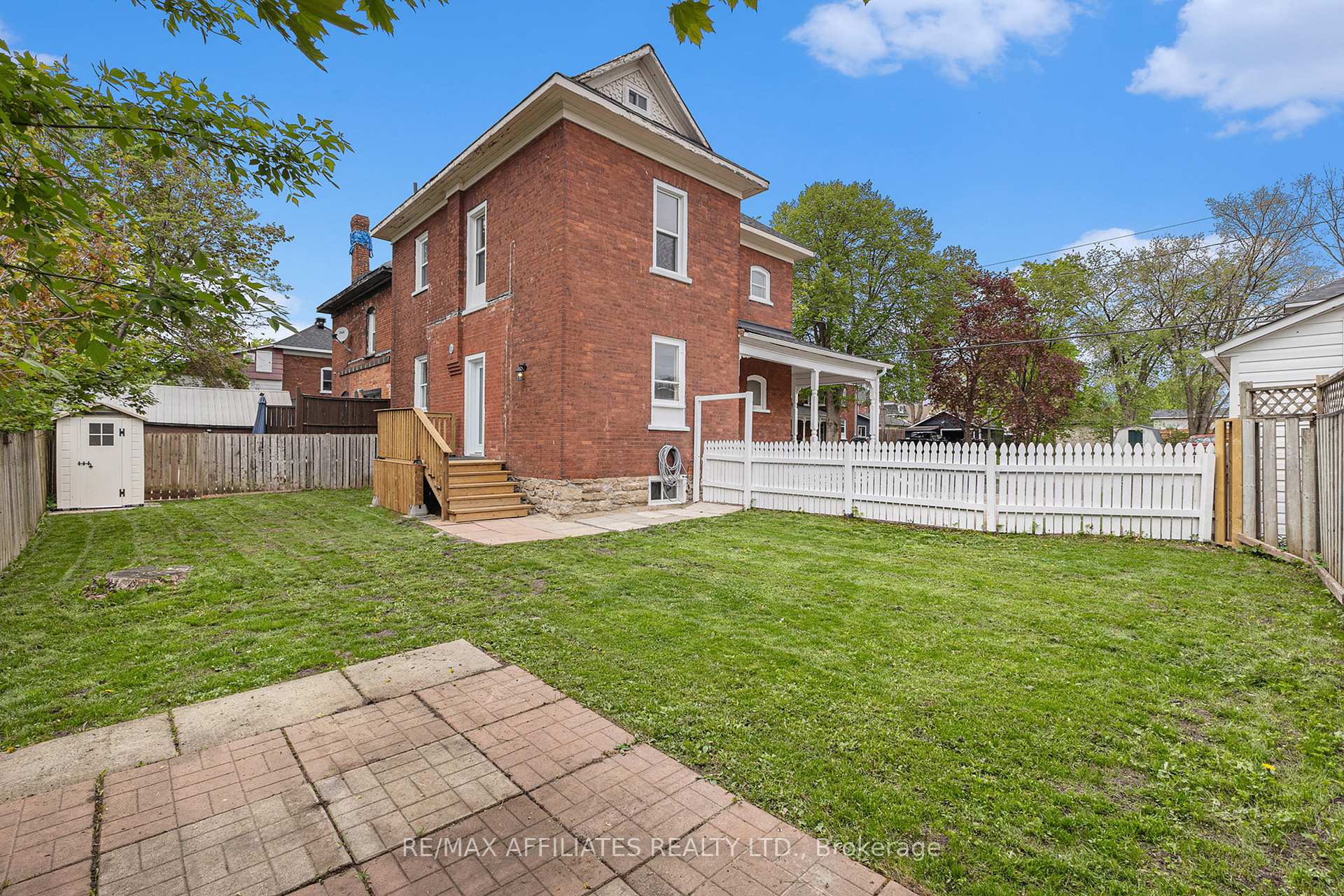 Photo 24 of 2 Maitland Street, Smiths Falls — HOMEH