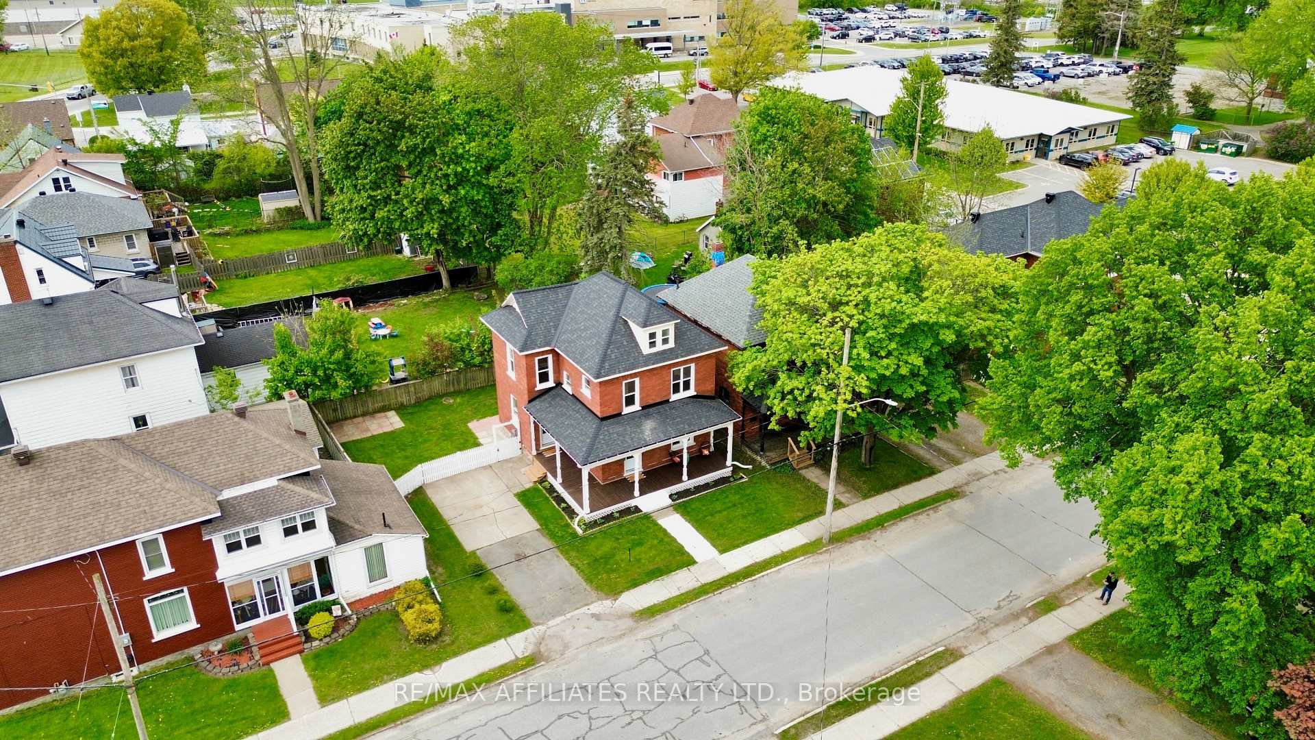 Photo 26 of 2 Maitland Street, Smiths Falls — HOMEH