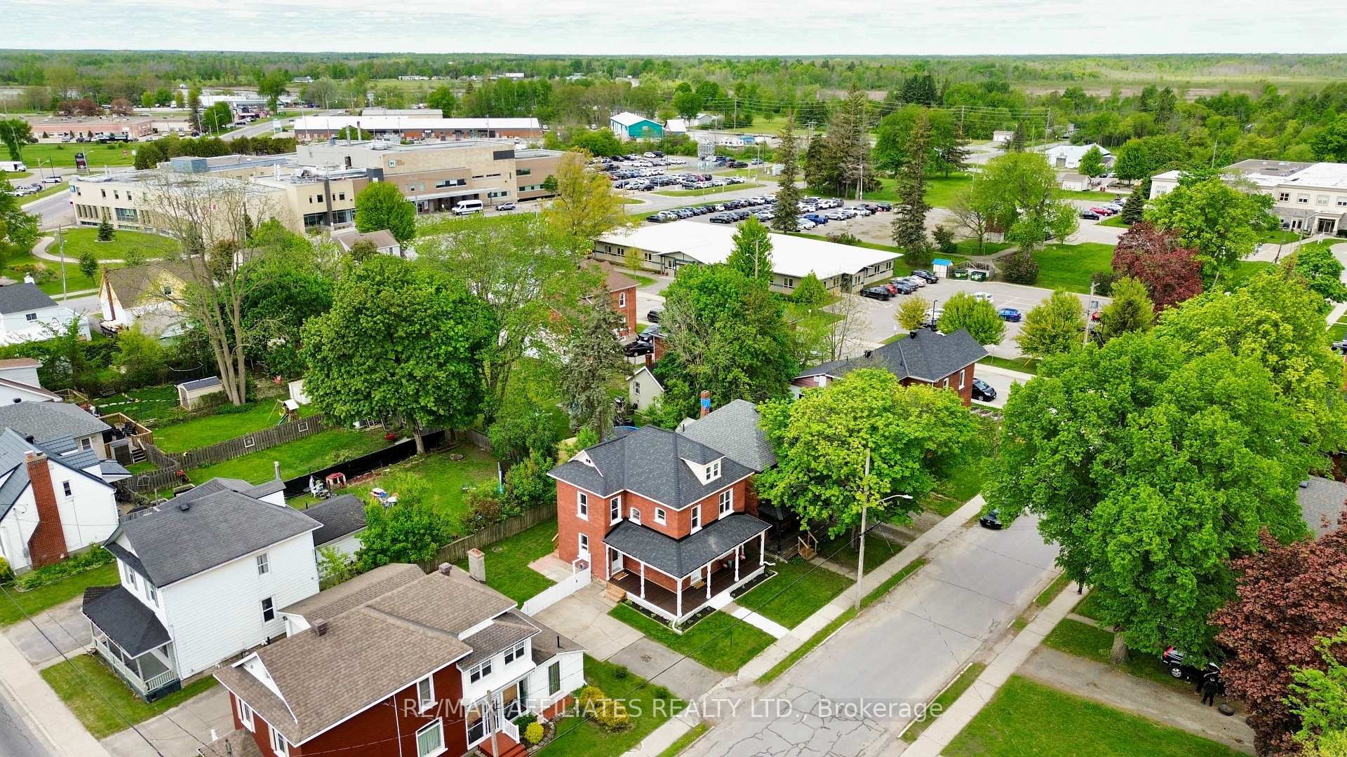 Photo 27 of 2 Maitland Street, Smiths Falls — HOMEH