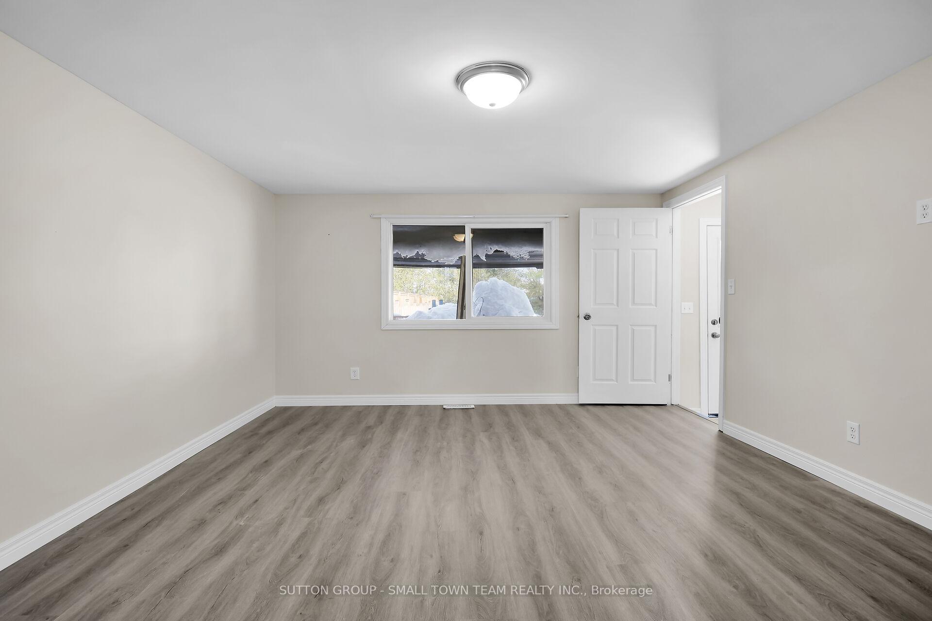 Photo 13 of 456 Andrew Street, South Huron, Exeter — HOMEH