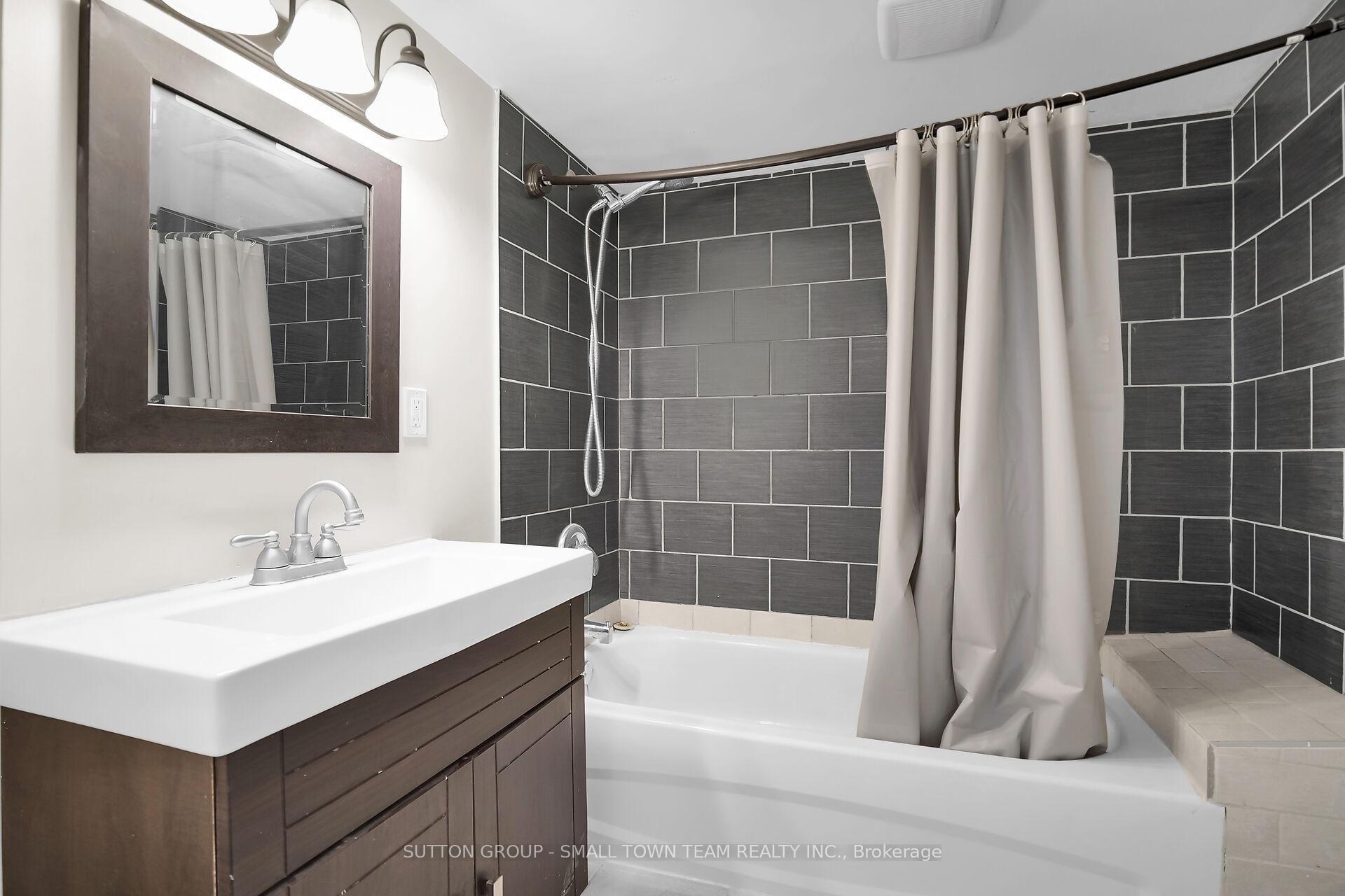 Photo 18 of 456 Andrew Street, South Huron, Exeter — HOMEH