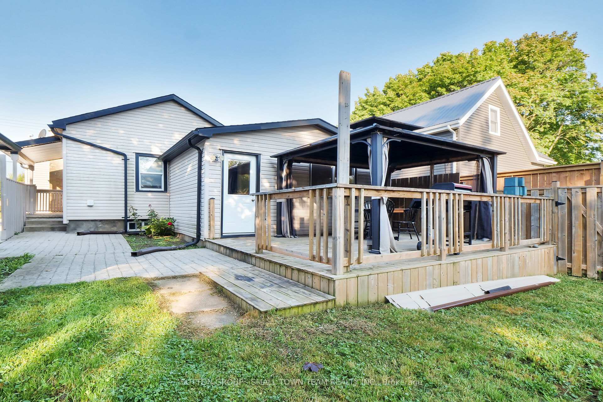 Photo 24 of 456 Andrew Street, South Huron, Exeter — HOMEH