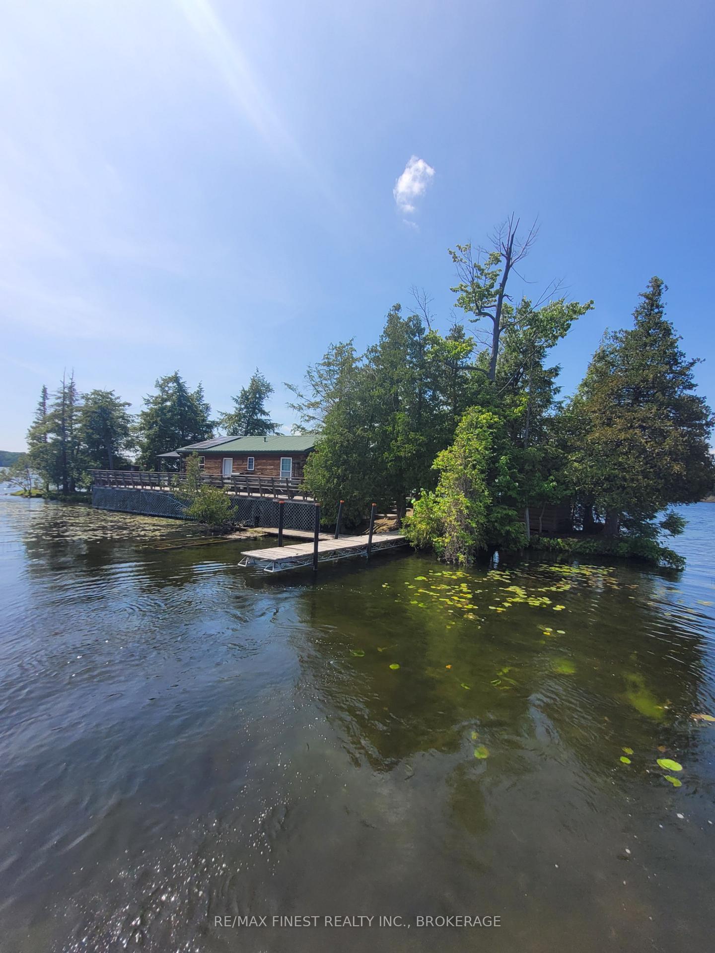 Front of 128 Island