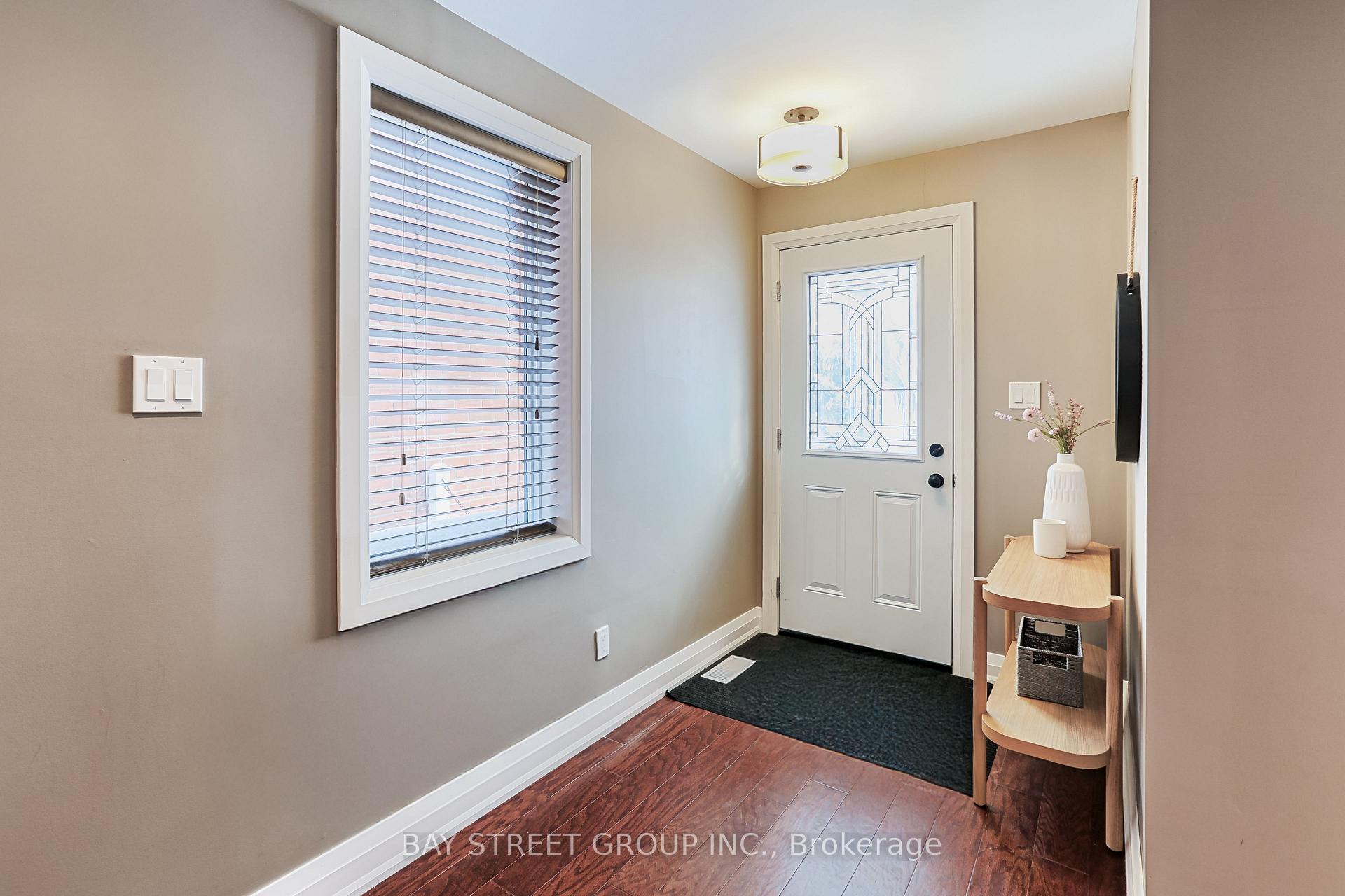 Photo 3 of 404 Main Street E, Shelburne — HOMEH