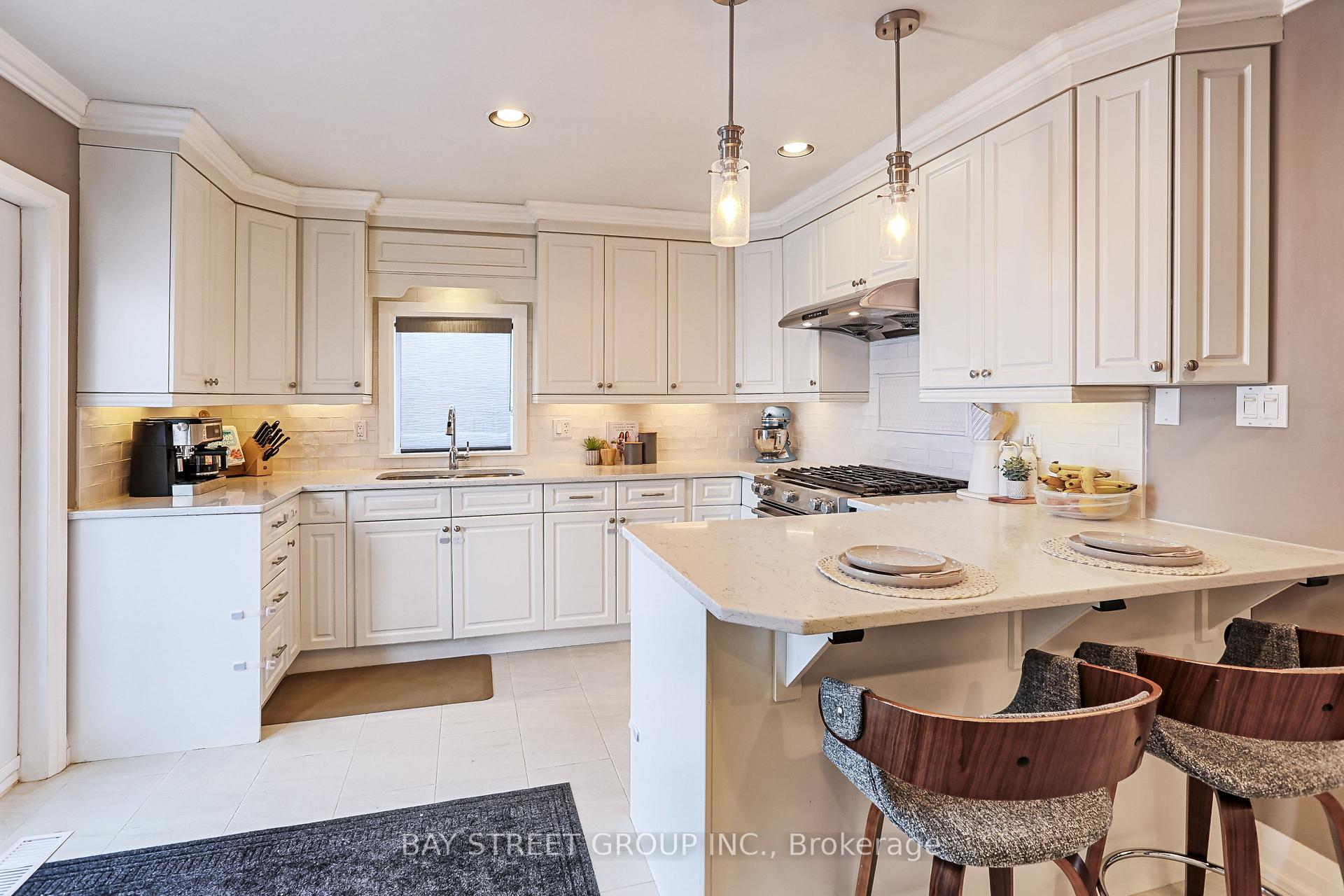 Photo 13 of 404 Main Street E, Shelburne — HOMEH