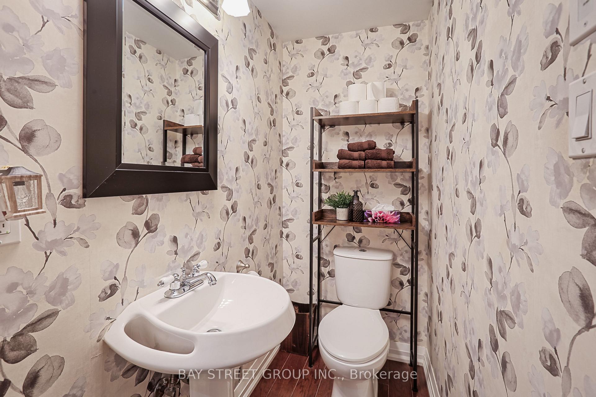 Photo 17 of 404 Main Street E, Shelburne — HOMEH