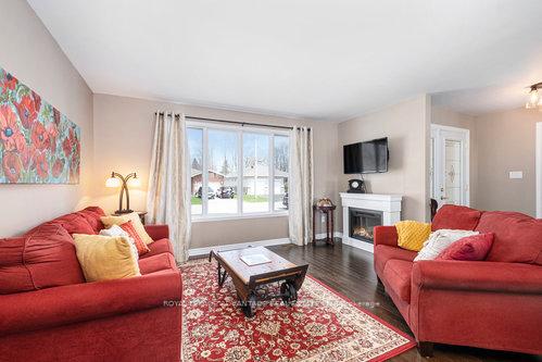 Photo 5 of 254 Glenwood Crescent, Smiths Falls — HOMEH