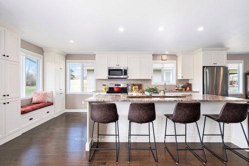 Photo 15 of 254 Glenwood Crescent, Smiths Falls — HOMEH
