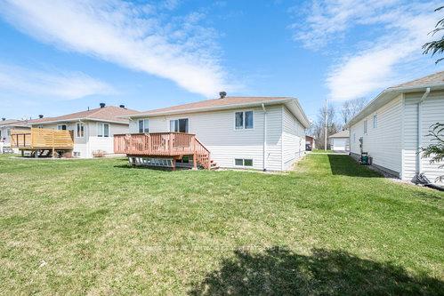 Photo 34 of 254 Glenwood Crescent, Smiths Falls — HOMEH
