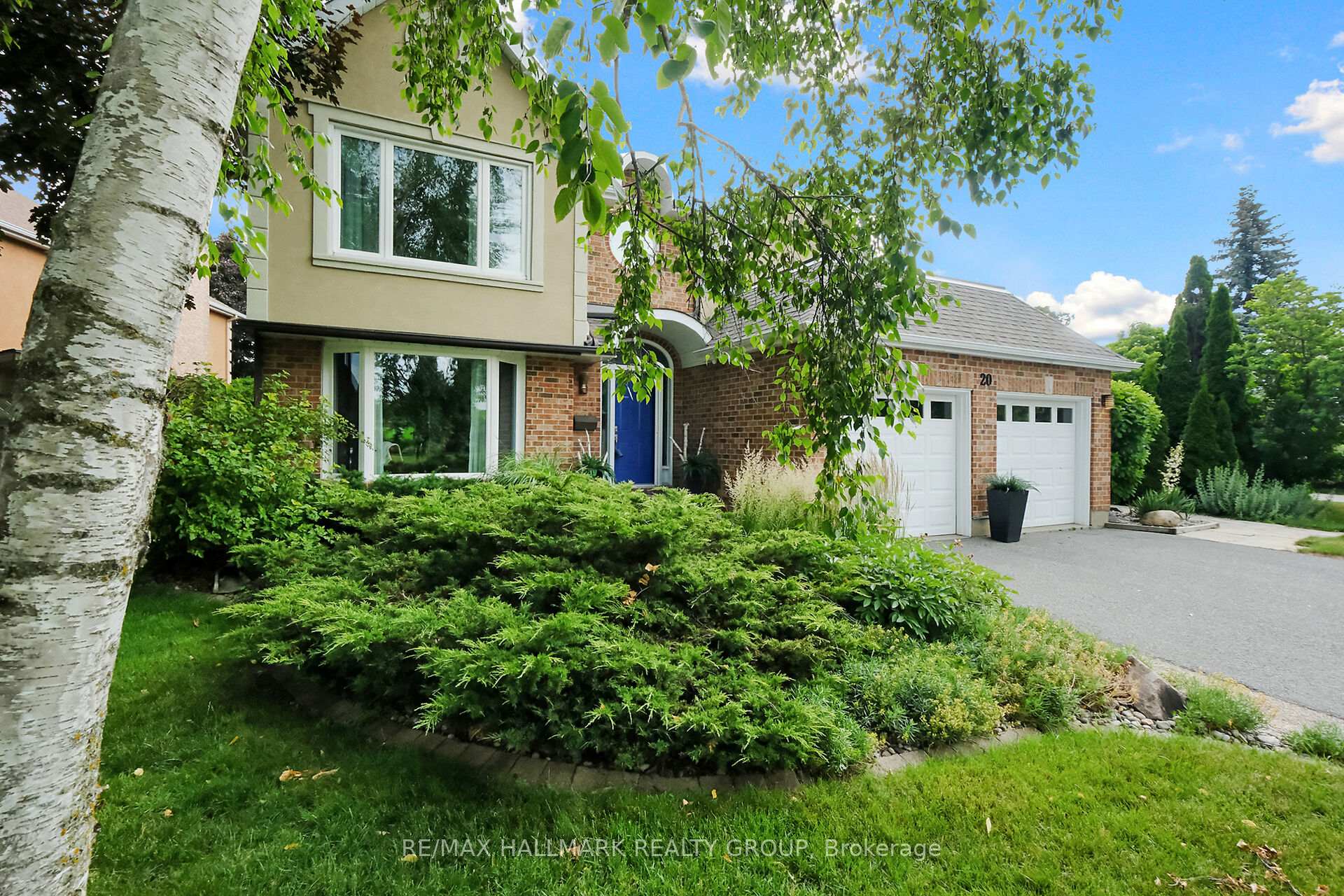 Photo 1 of 20 Arbuckle Crescent, Ottawa, Manordale — HOMEH
