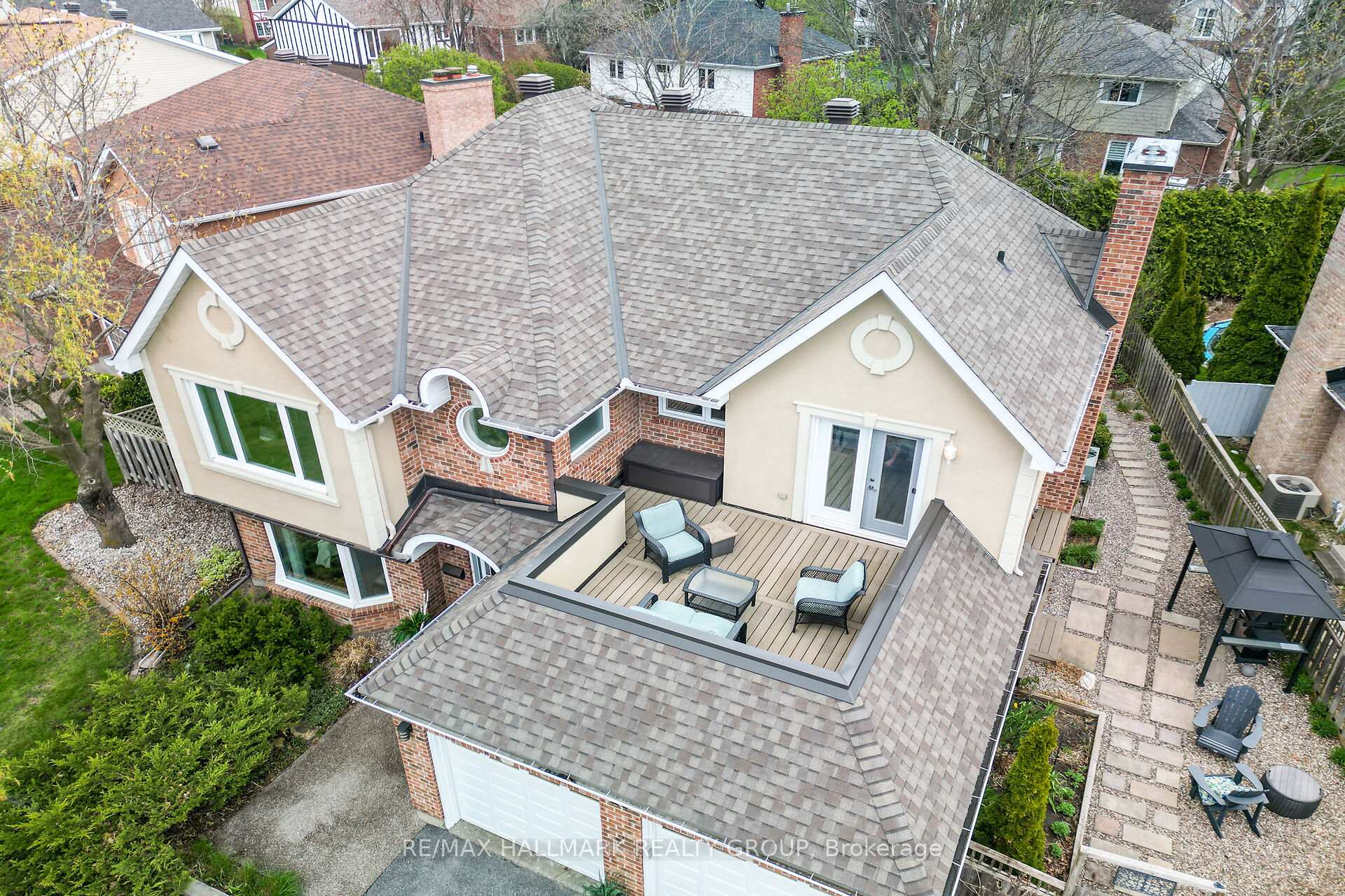 Photo 3 of 20 Arbuckle Crescent, Ottawa, Manordale — HOMEH