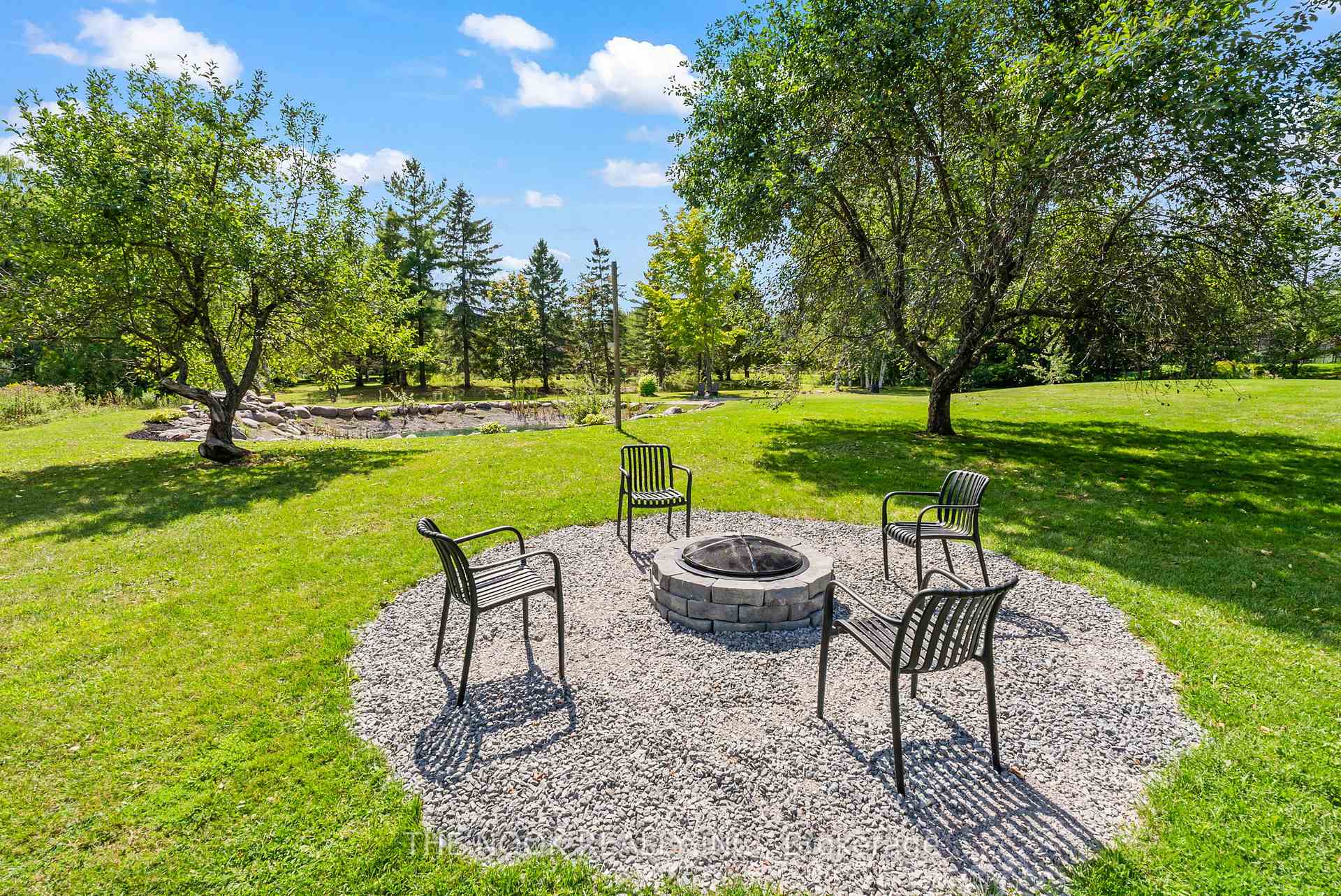 Photo 38 of 10 Stone Sound Drive, Scugog, Port Perry — HOMEH
