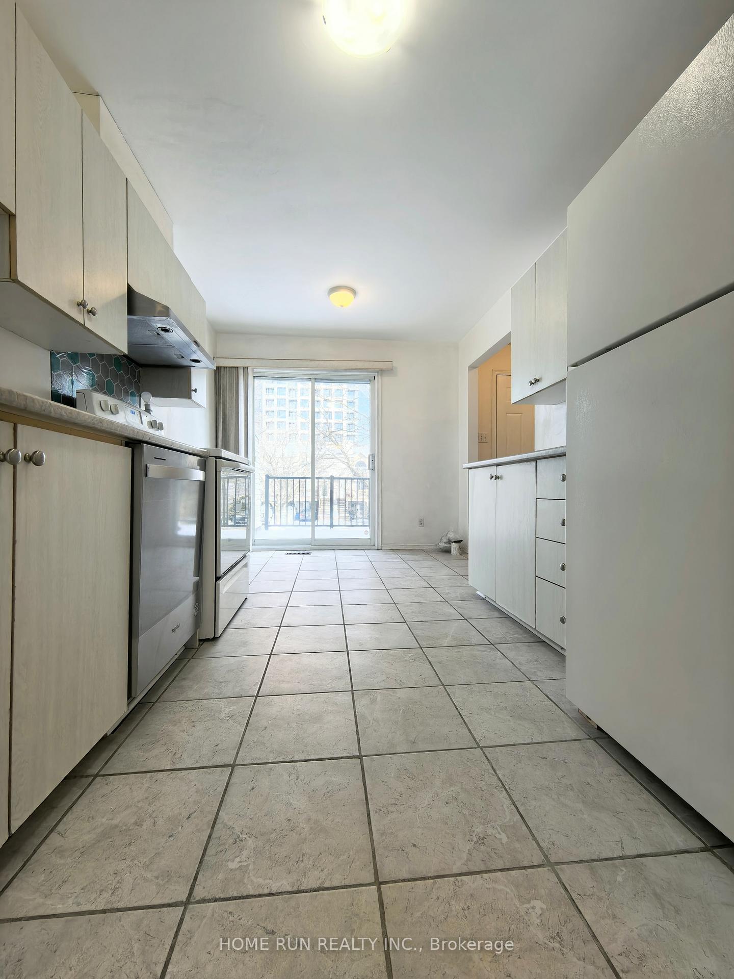 Photo 2 of 56 Thornbury Crescent, Ottawa, Centrepointe — HOMEH