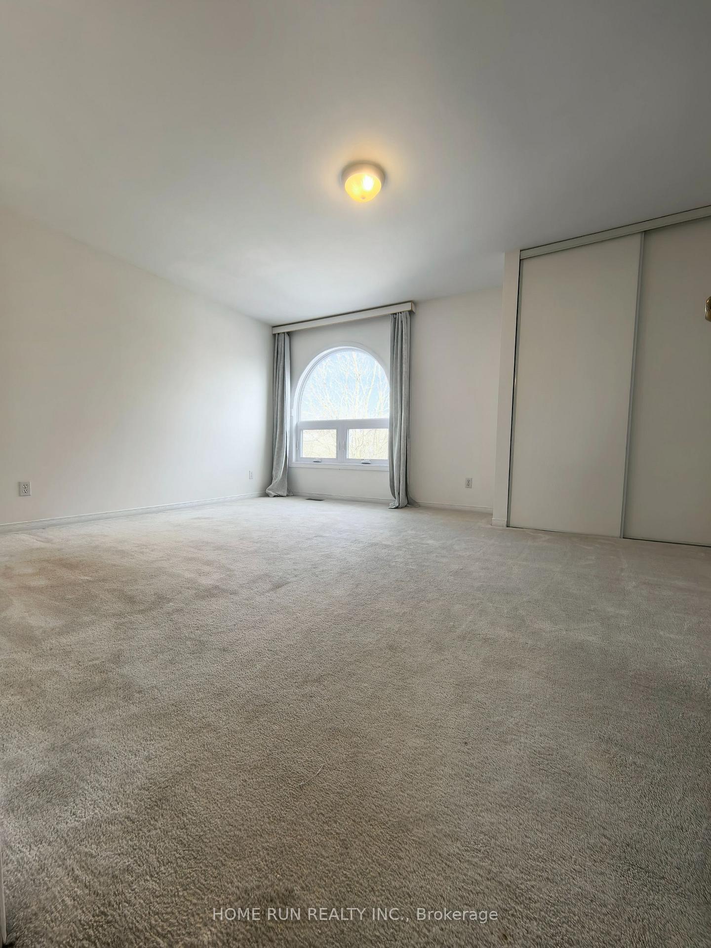 Photo 4 of 56 Thornbury Crescent, Ottawa, Centrepointe — HOMEH