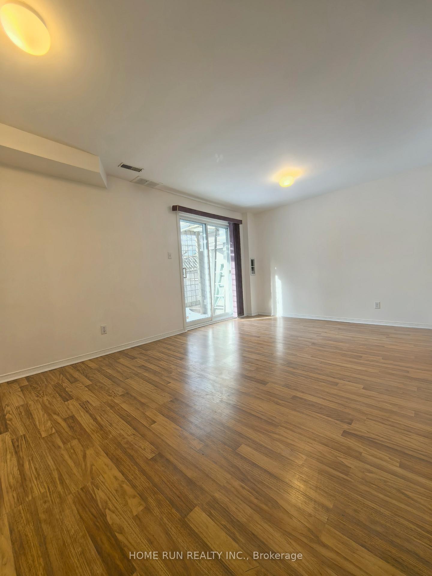 Photo 8 of 56 Thornbury Crescent, Ottawa, Centrepointe — HOMEH