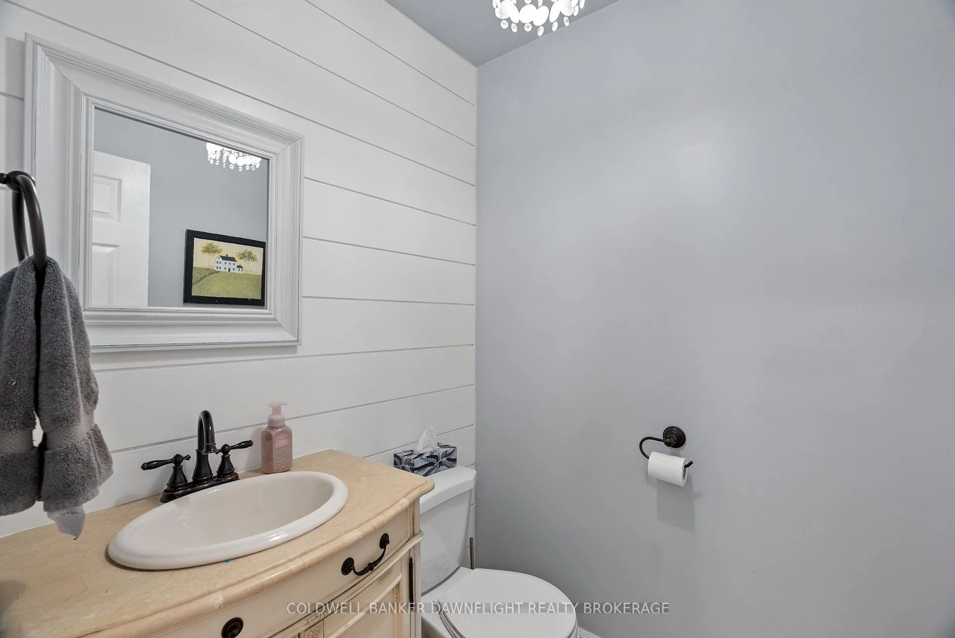 Photo 17 of 399 Pryde Boulevard, South Huron, Exeter — HOMEH
