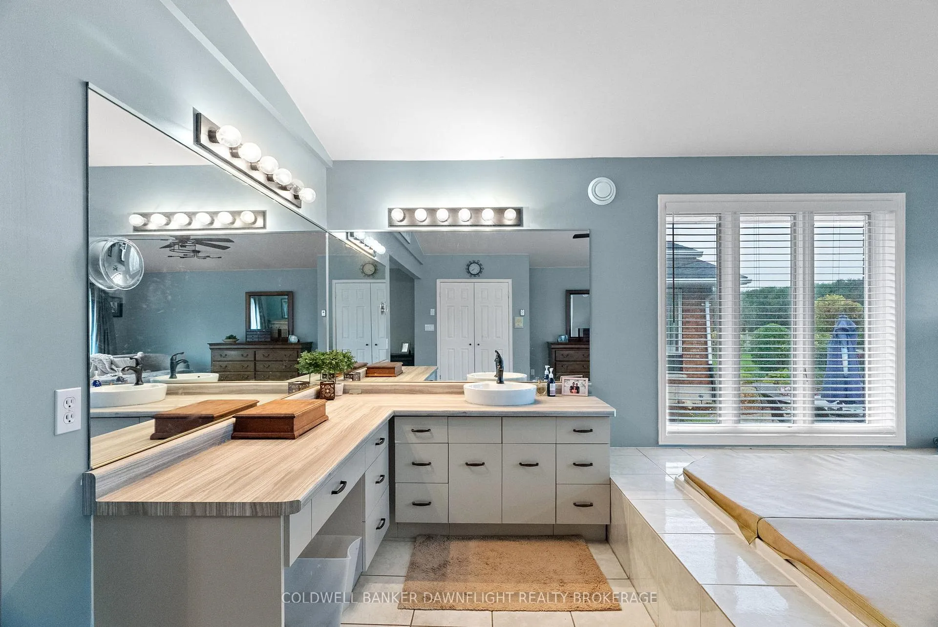 Photo 30 of 399 Pryde Boulevard, South Huron, Exeter — HOMEH