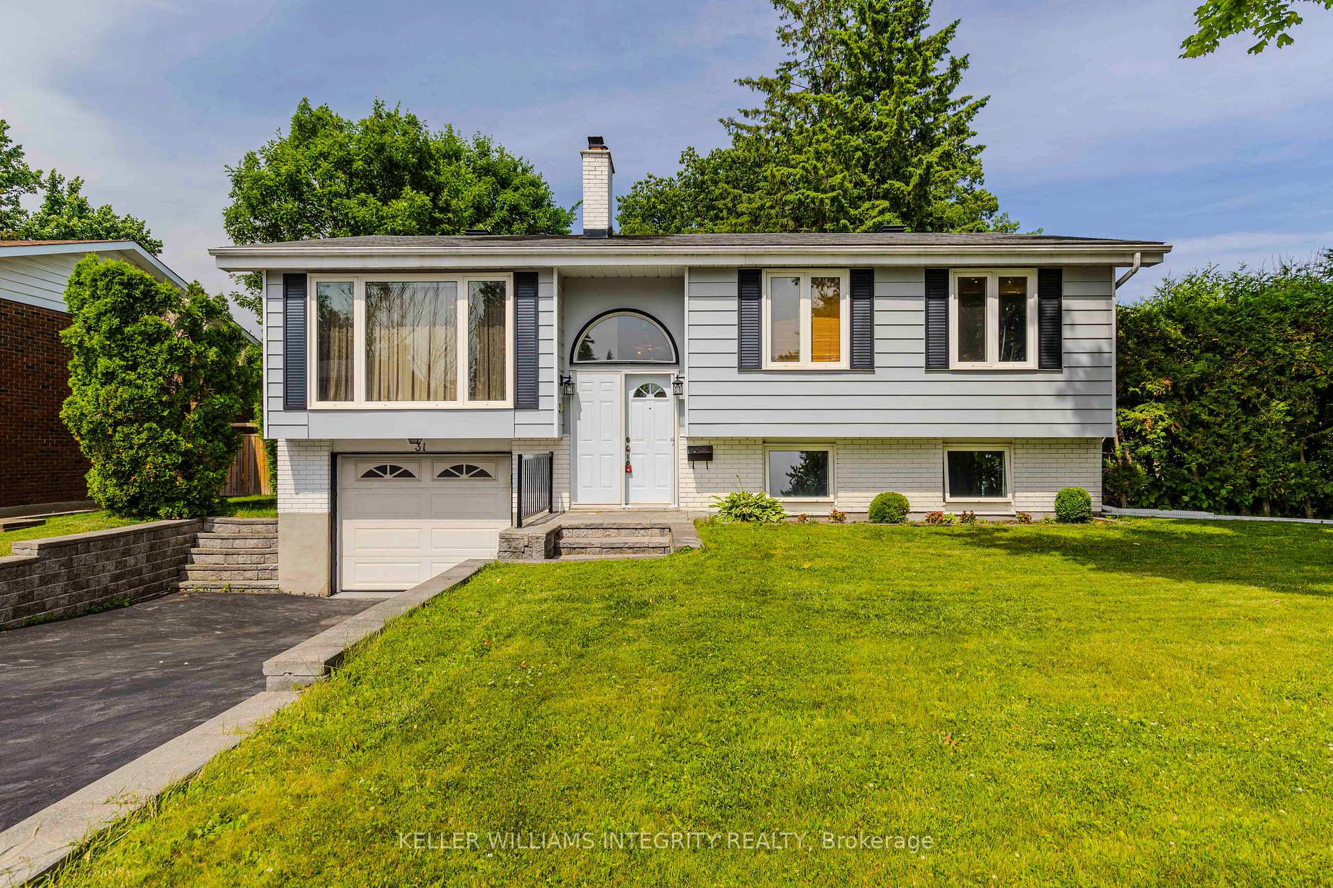 Front of 31 Ashgrove Crescent