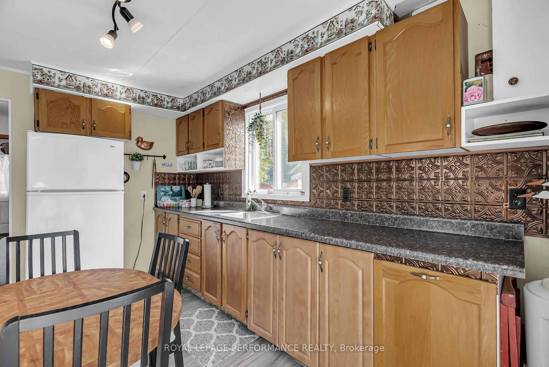 Photo 9 of 21048 Birch Avenue, South Glengarry, South Glengarry (Lancaster) Twp — HOMEH