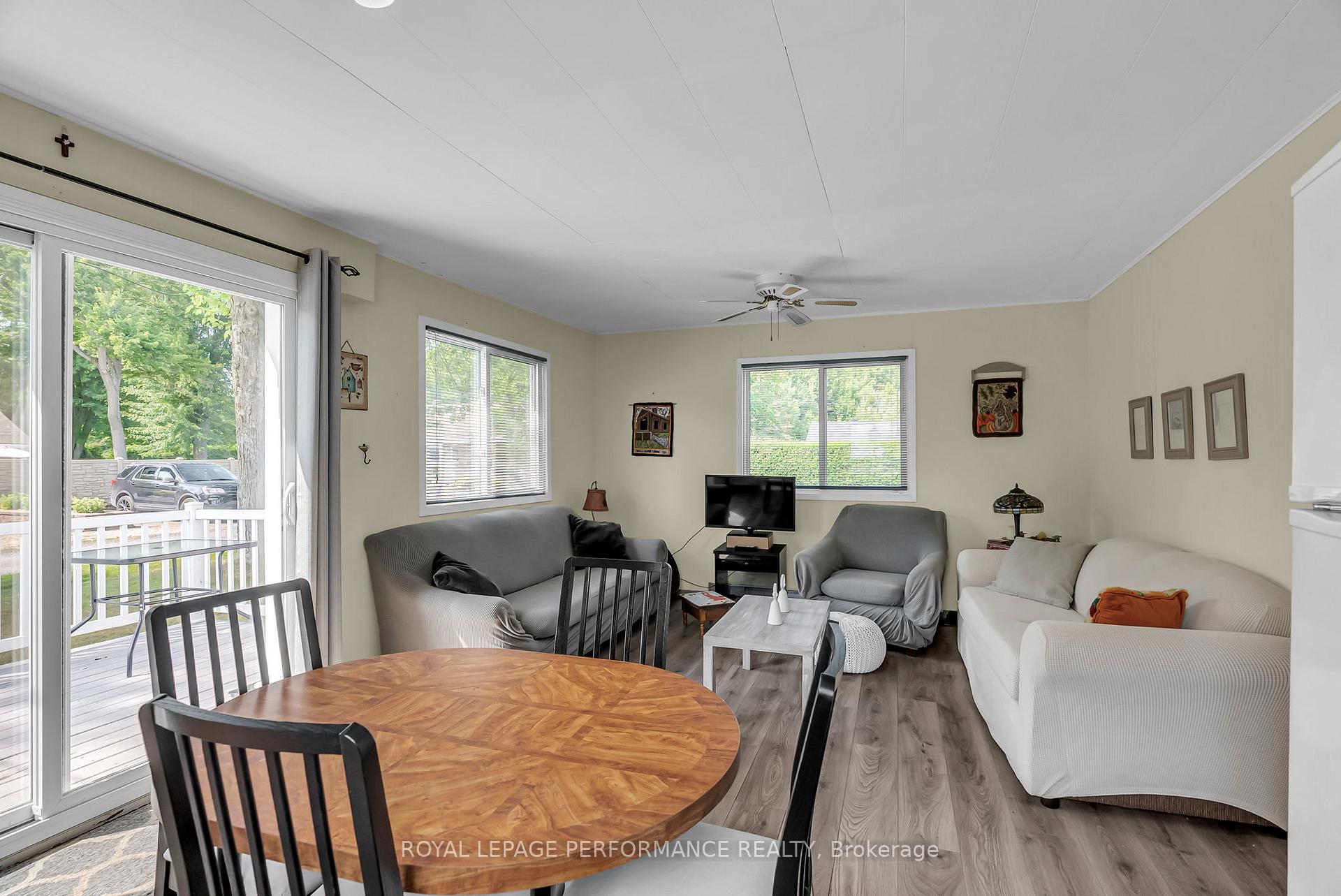 Photo 11 of 21048 Birch Avenue, South Glengarry, South Glengarry (Lancaster) Twp — HOMEH