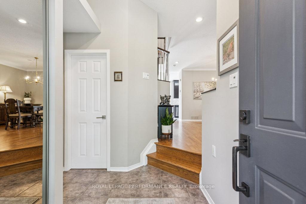 Photo 2 of 8 Jack Aaron Drive, Ottawa, Craig Henry/Woodvale — HOMEH