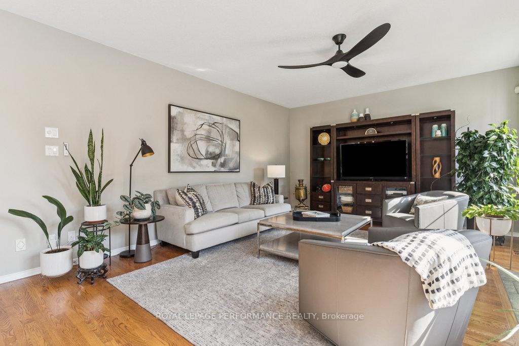 Photo 21 of 8 Jack Aaron Drive, Ottawa, Craig Henry/Woodvale — HOMEH