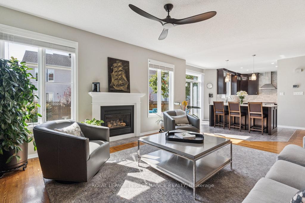 Photo 22 of 8 Jack Aaron Drive, Ottawa, Craig Henry/Woodvale — HOMEH