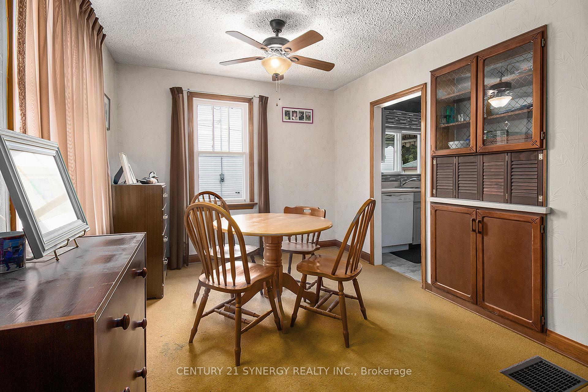 Photo 6 of 46 Cornelia Street E, Smiths Falls — HOMEH