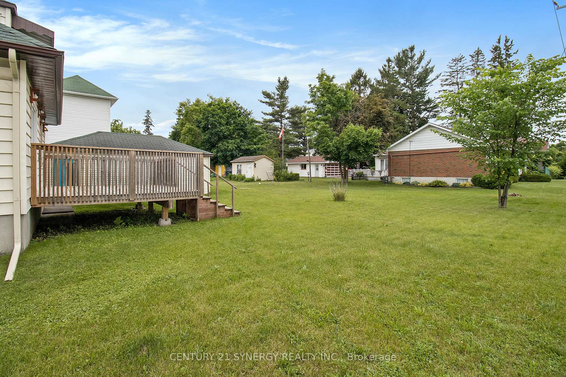 Photo 17 of 46 Cornelia Street E, Smiths Falls — HOMEH