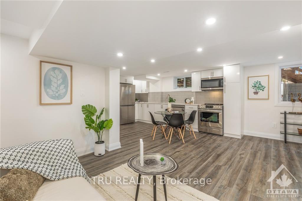 Photo 6 of Unit B, 32 Roundhay Drive, Ottawa, Manordale — HOMEH
