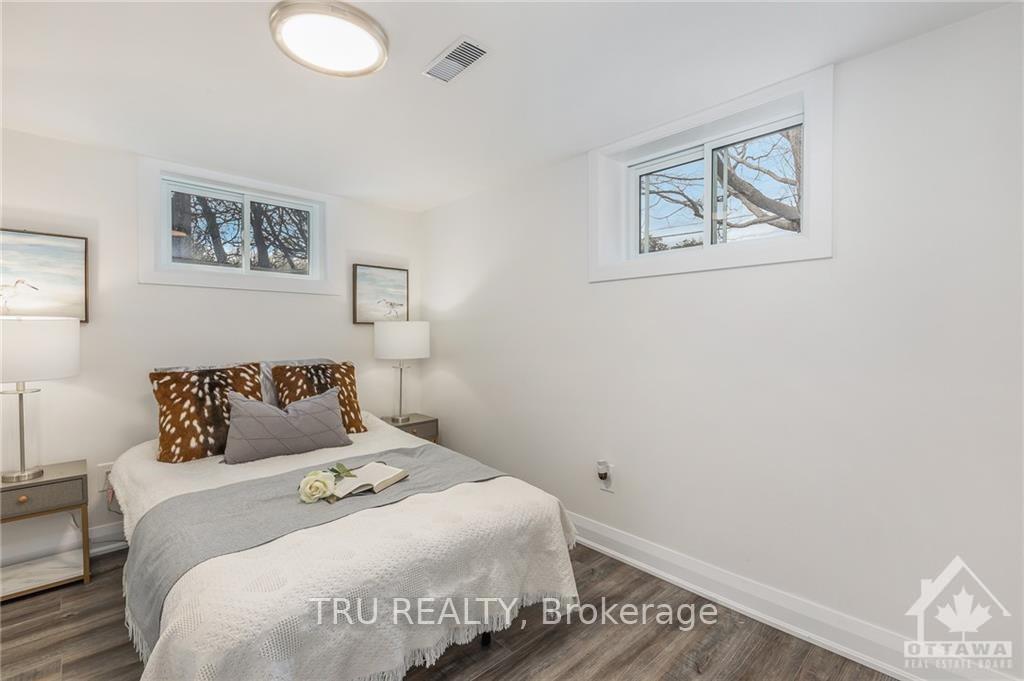 Photo 10 of Unit B, 32 Roundhay Drive, Ottawa, Manordale — HOMEH