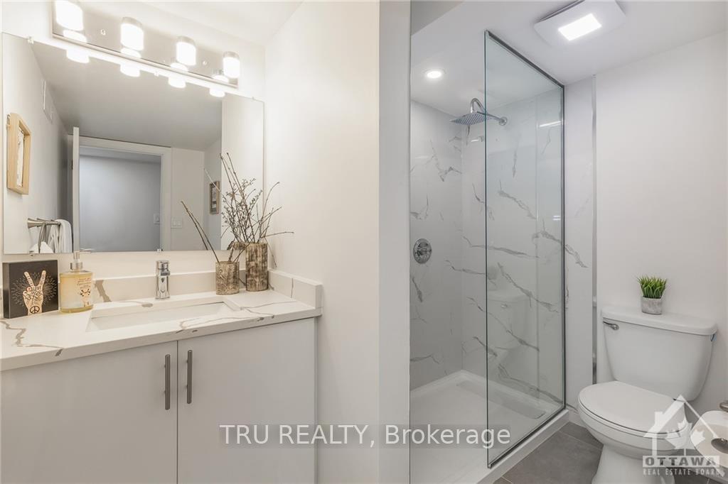 Photo 13 of Unit B, 32 Roundhay Drive, Ottawa, Manordale — HOMEH